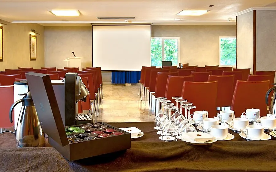 Salles Ciutat Del Prat Barcelona Airport El Prat de Llobregat Hotel