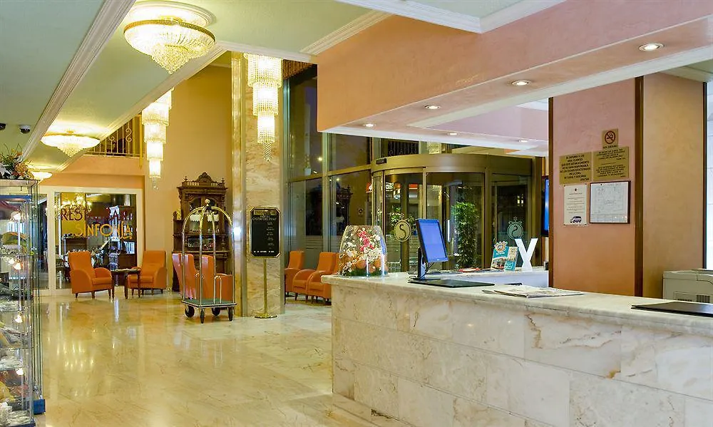 Salles Ciutat Del Prat Barcelona Airport El Prat de Llobregat Hotel